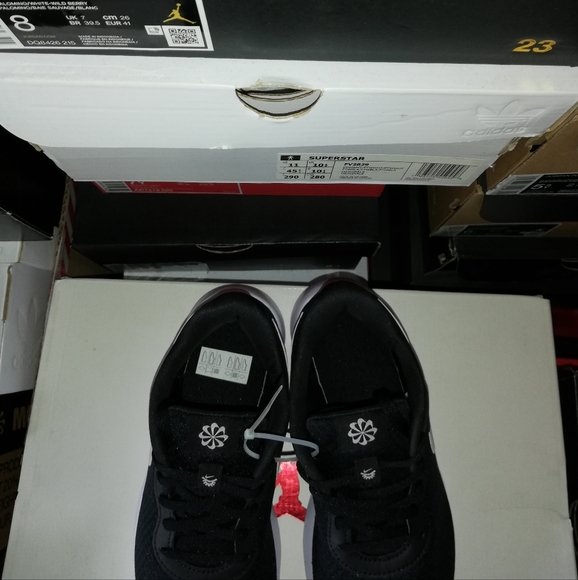 NIKE TANJUN FASHION US SIZE 4 YOUTH BRAND NEW NO BOX DUE IT'S BADLY DAMAGED - Picture 5 of 8